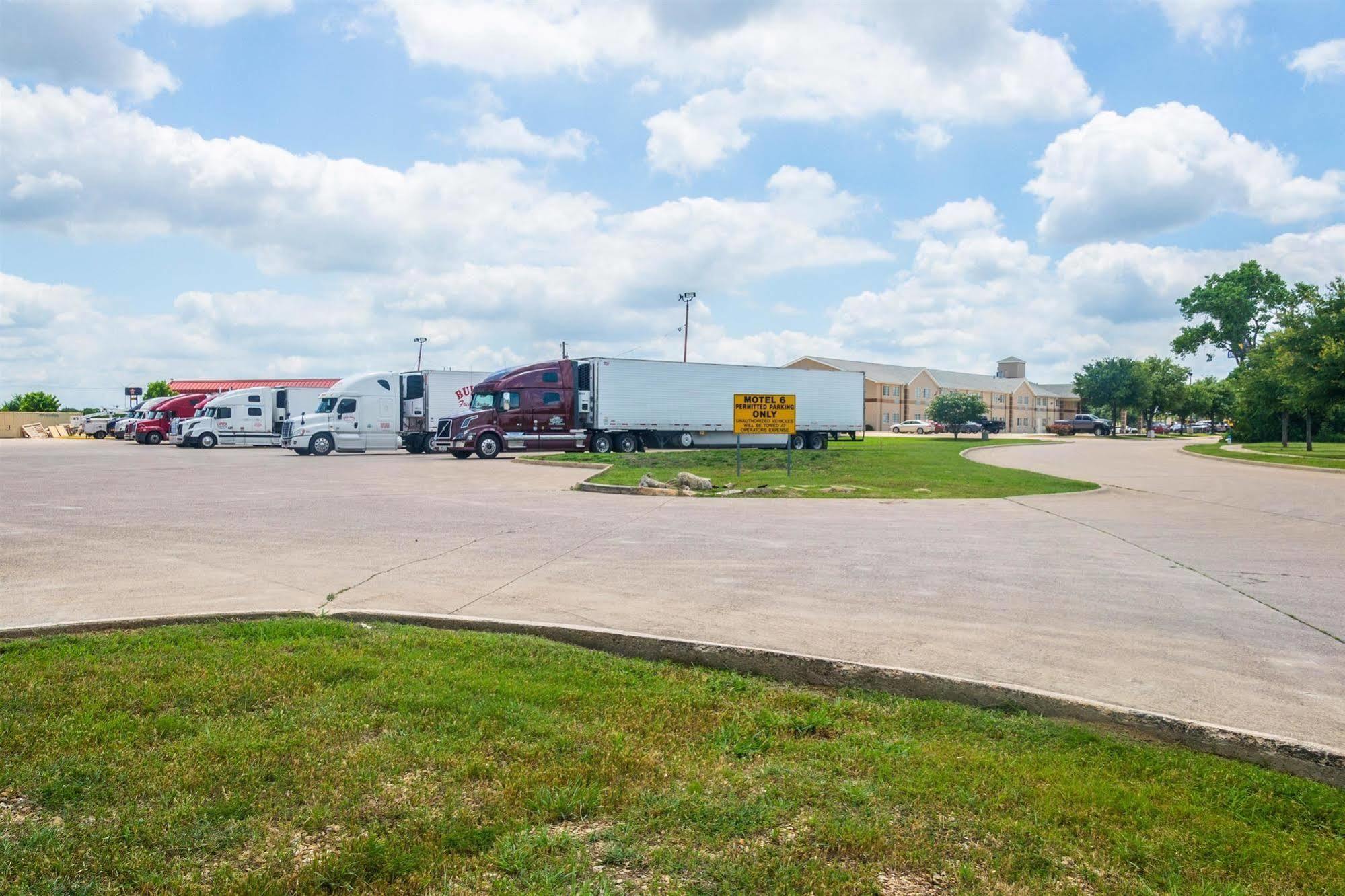 Motel 6-Mesquite, Tx - Rodeo - Convention Ctr Exteriér fotografie